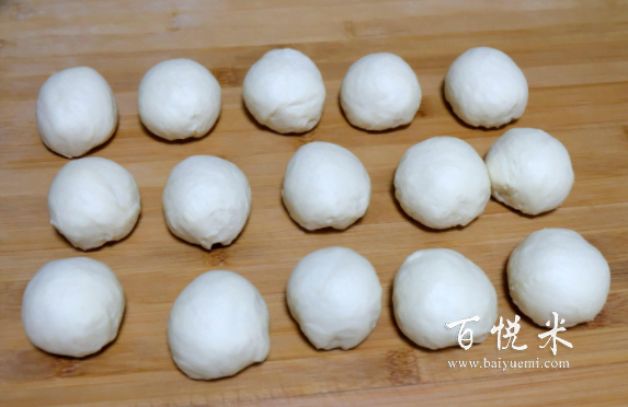 自己在家做面包，比面包店的還好吃，烘焙小白也能做